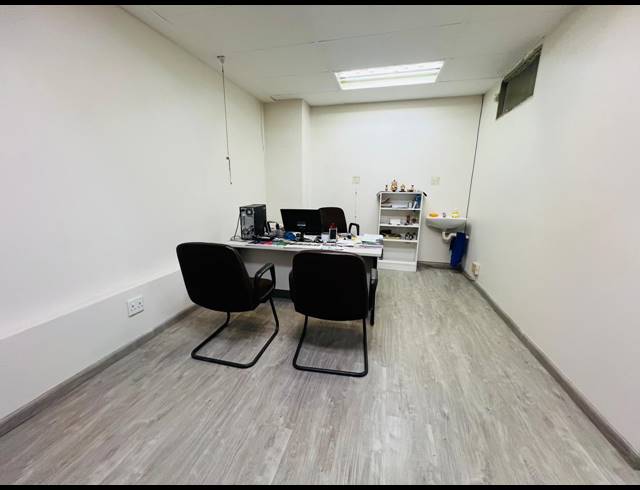 112M² OFFICE FOR SALE IN DURBAN CENTRAL